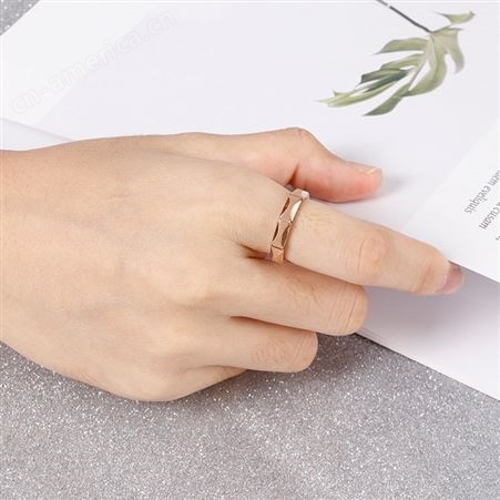 新款菱形简约百搭钛钢戒指女士韩版几何图案女士饰品戒指批发