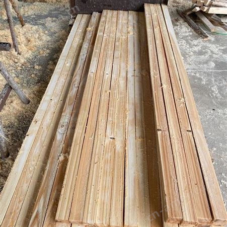 呈果建筑方木 工地方木厂家定制生产 白松建筑方木报价批发
