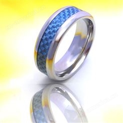今泊二｜饰品生产厂家设计制作蓝色碳纤维情侣对戒 欧美流行时尚精美情侣戒指